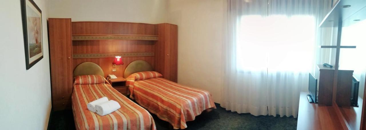 Hotel Kristall San Donà di Piave Eksteriør billede